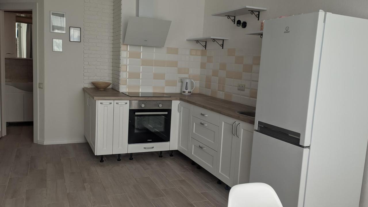 Квартира Кадорр Бассейная Apt Odeassa Basseinaya Lägenhet Odessa Exteriör bild